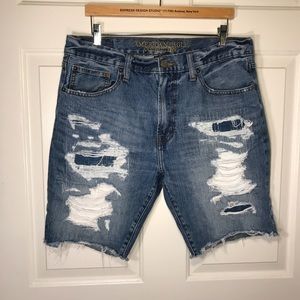 American Eagle Destroyed Slim Str8 Cut Offs Sz 34